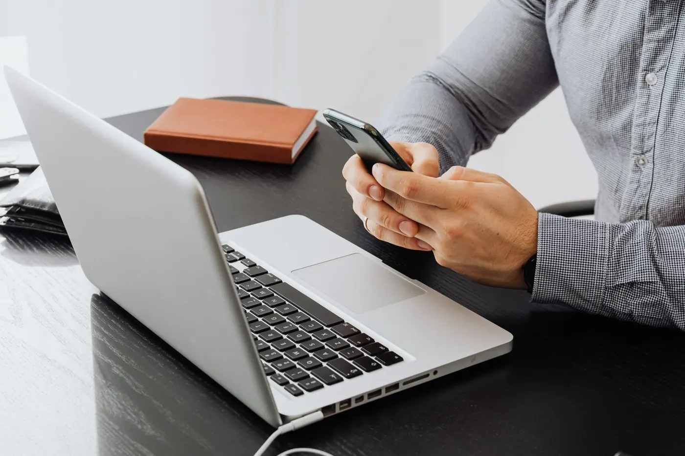 Signing in on a laptop with a code from a phone